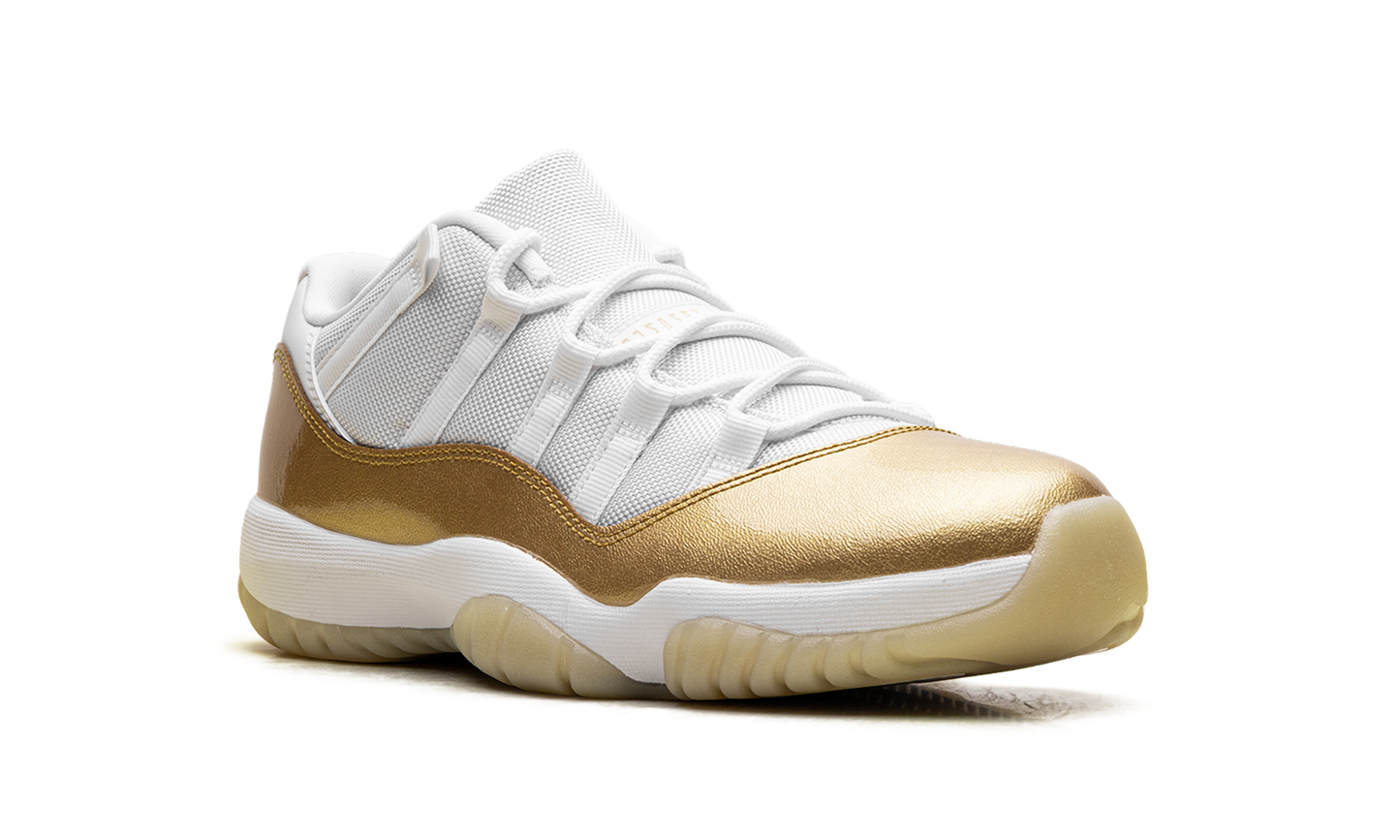 Air Jordan 11 Low WMNS Mother’s Day AH7860 102