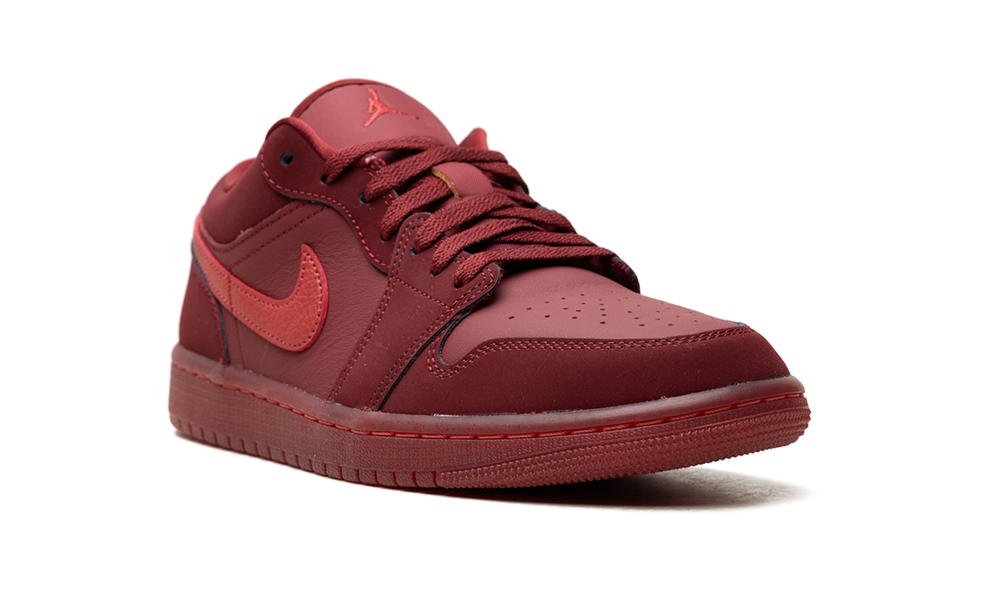 Jordan 1 Low SE WMNS Valentine's Day (2026) IB7012 600