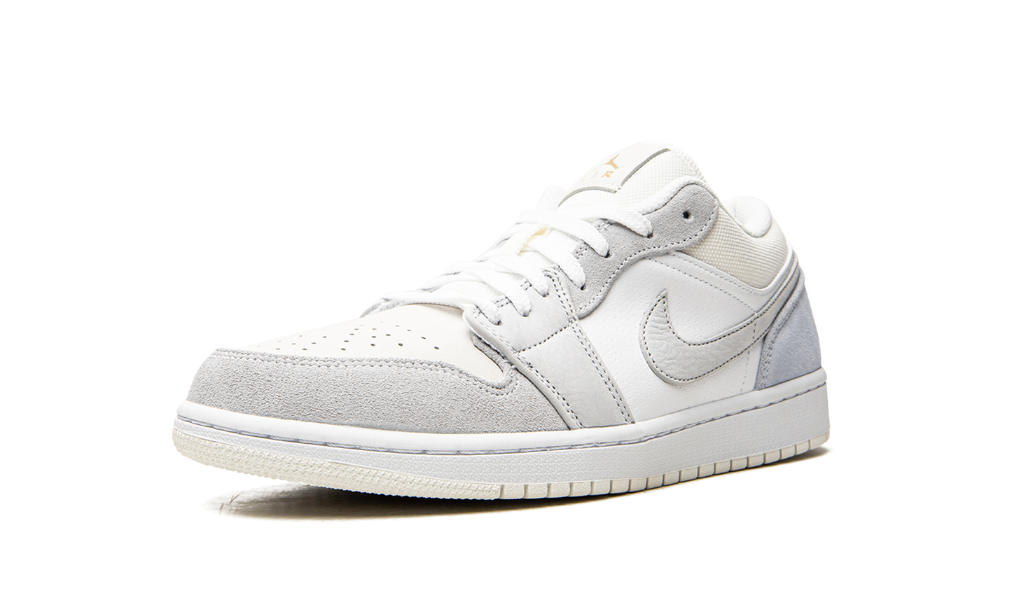 Air Jordan 1 Low Paris CV3043 100