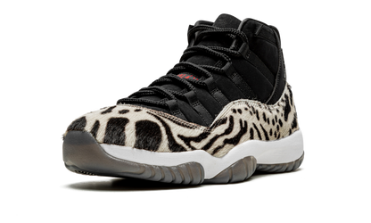 AIR JORDAN 11 WMNS Animal Instinct AR0715 010