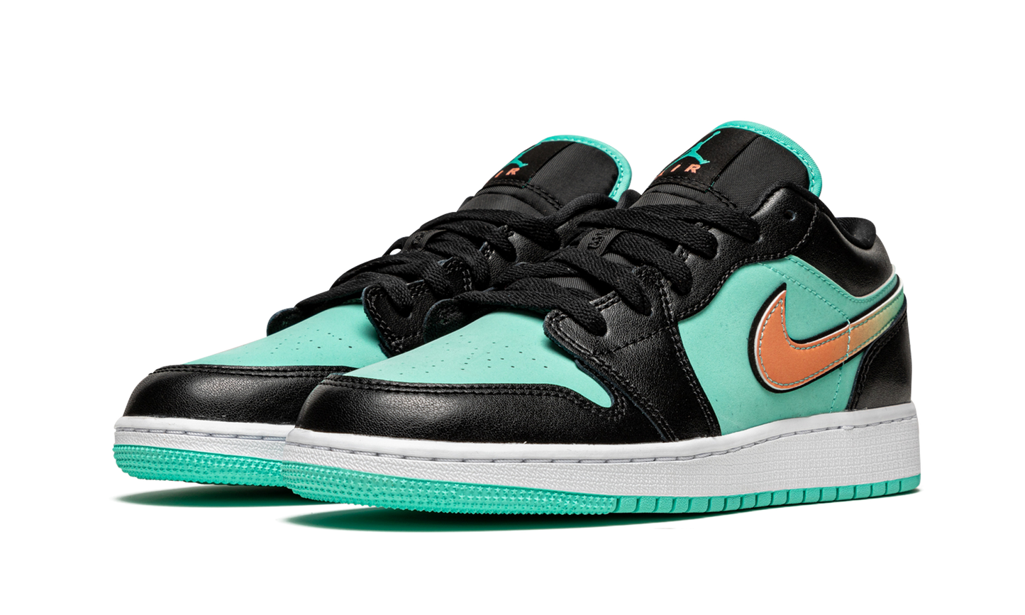 Air Jordan 1 Low SE GS Tropical Twist CV9844 301