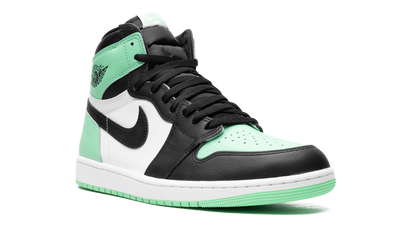 Air Jordan 1 Retro High OG Green Glow DZ5485 130