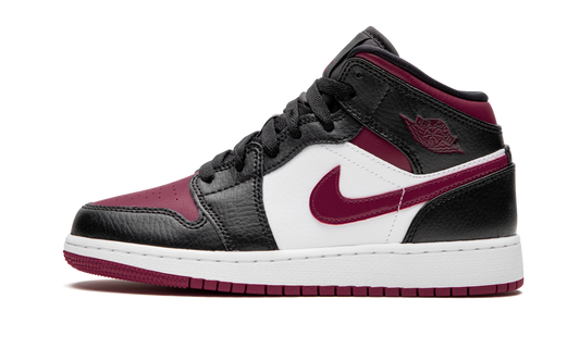 Air Jordan 1 MID GS Bred Toe 554725 066