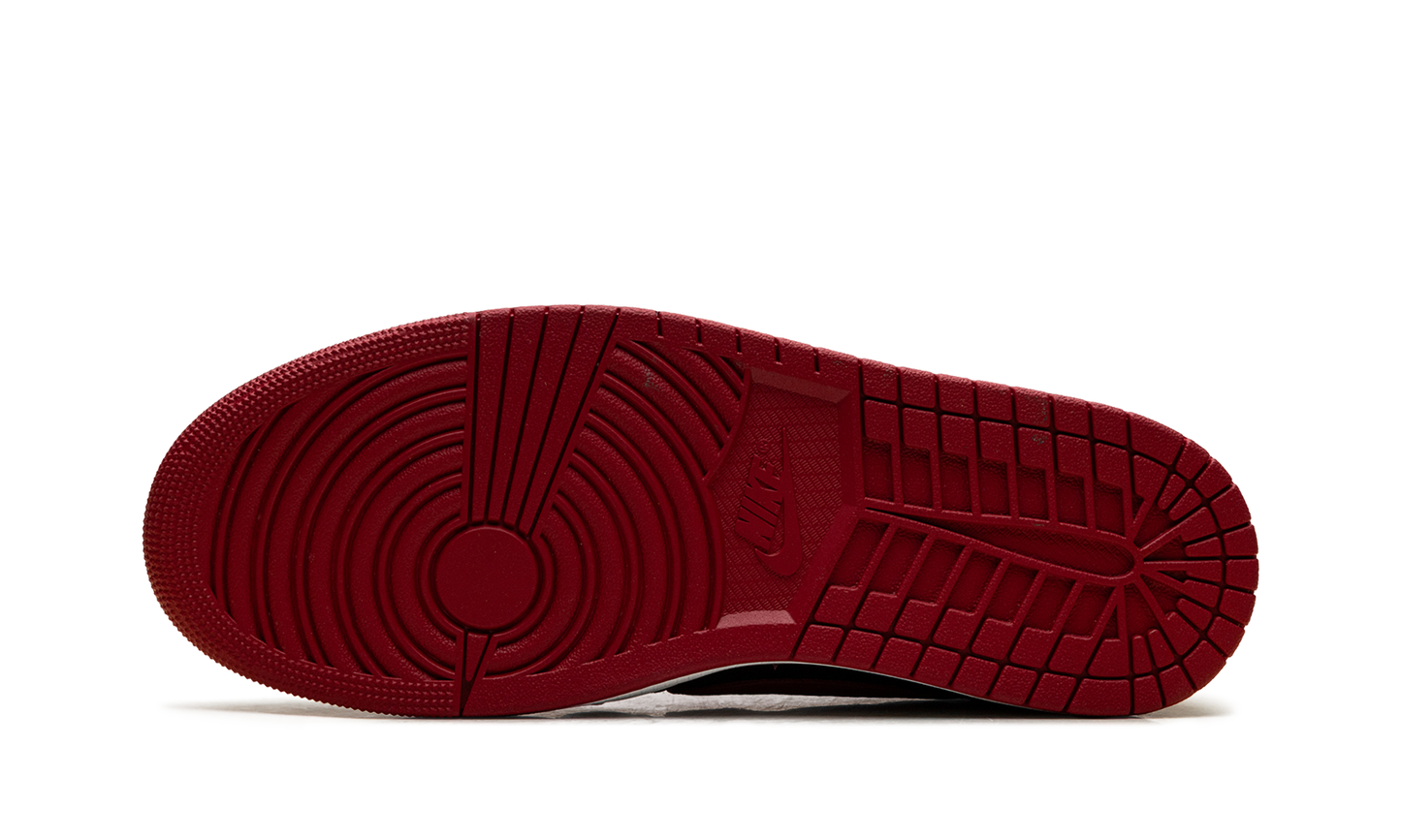 Air Jordan 1 Retro Low OG Banned (2026) IW6276 001