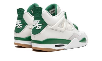 Air Jordan 4 Retro SB 3