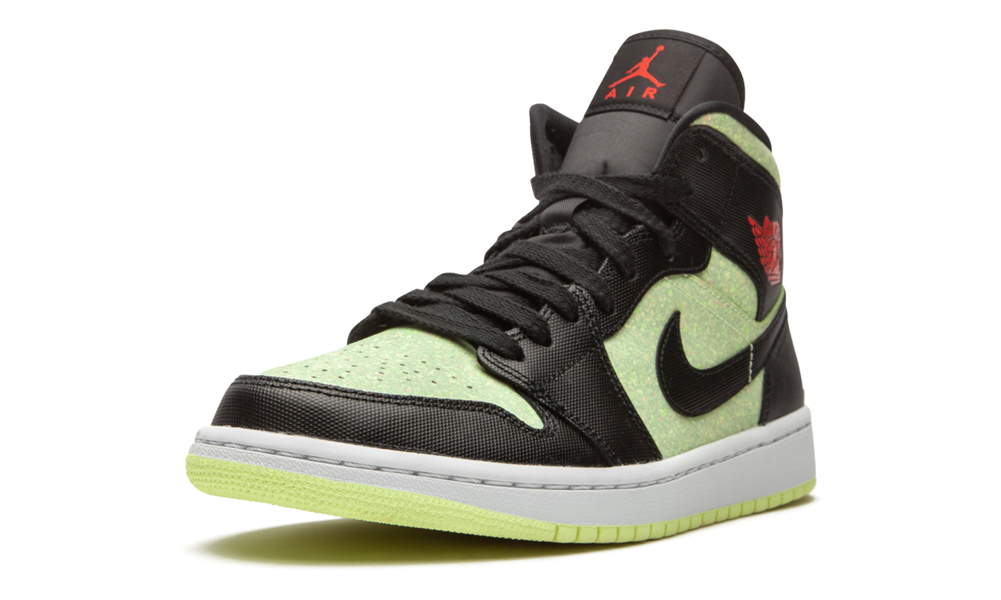 AIR JORDAN 1 MID SE WMNS Barely Volt / Chile Red CV5276 003