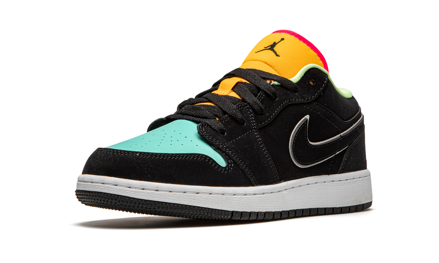 Jordan 1 Low SE GS Aurora Green CV9844 013