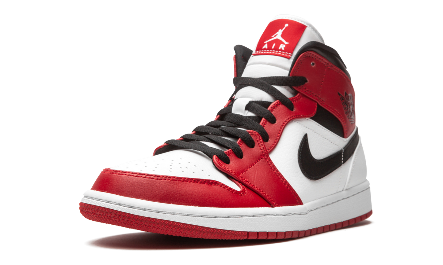 Air Jordan 1 Mid Chicago 2020 554724 173