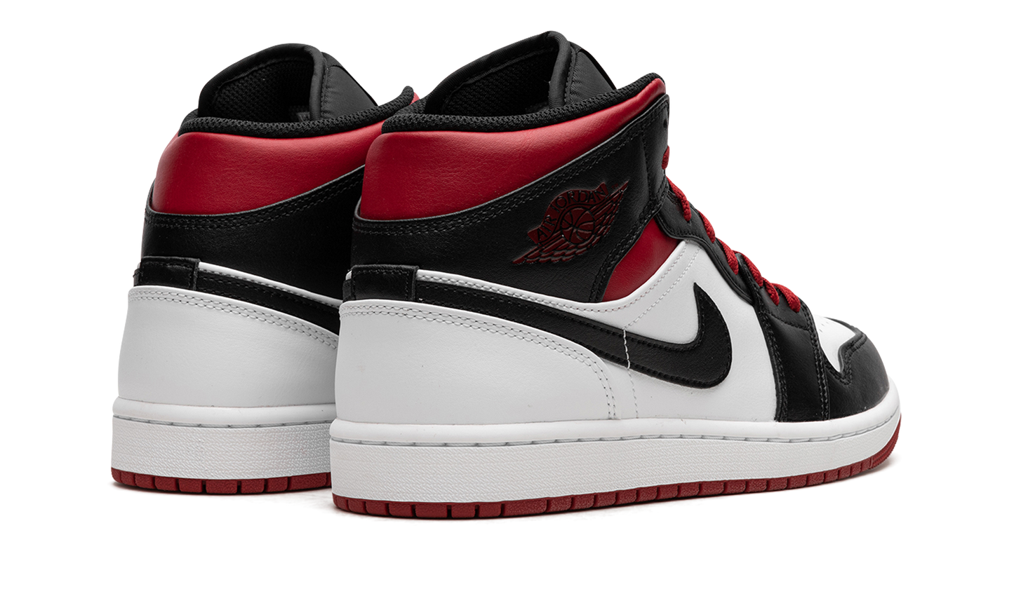 Air Jordan 1 Mid Gym Red Black Toe DQ8426 106