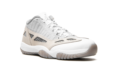 Air Jordan 11 Retro Low IE 'Light Orewood Brown' 919712 102