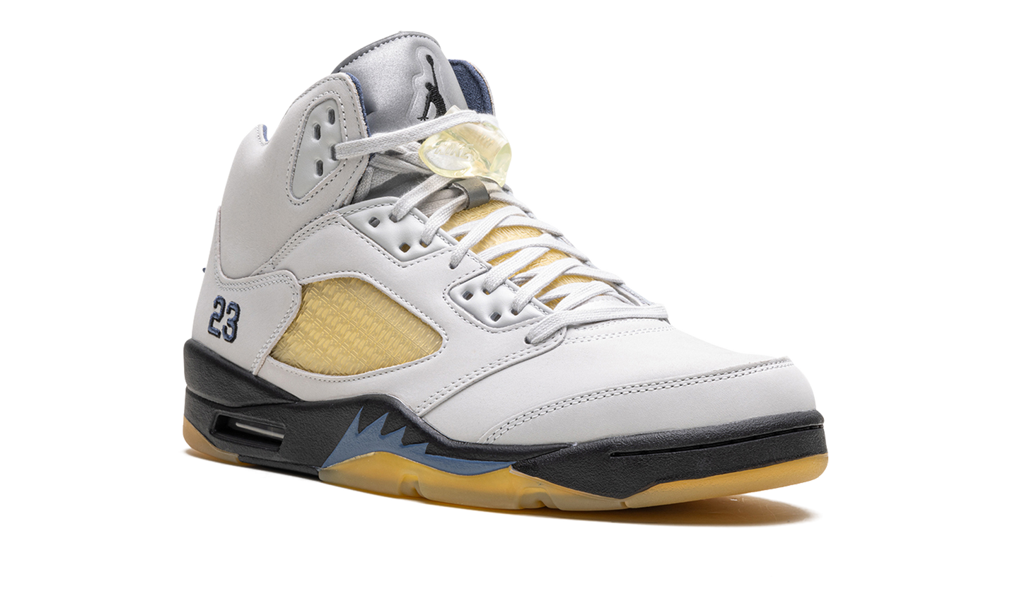 AIR JORDAN 5 WMNS A Ma Maniére - Diffused Blue FZ5758 004