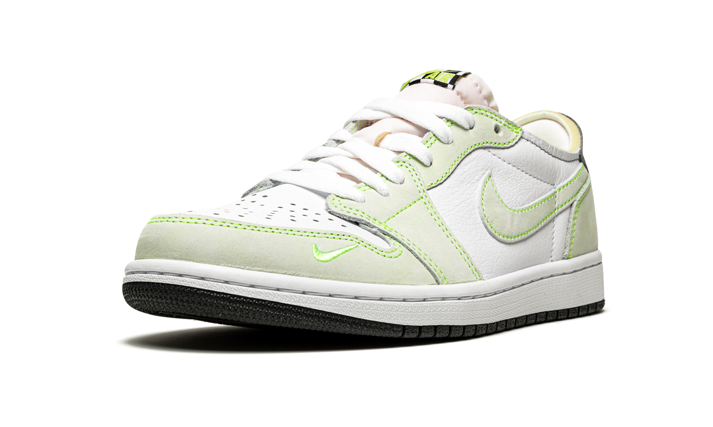 Air Jordan 1 Low OG Ghost Green DM7837 103