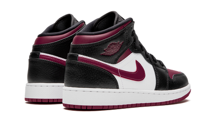 Air Jordan 1 MID GS Bred Toe 554725 066