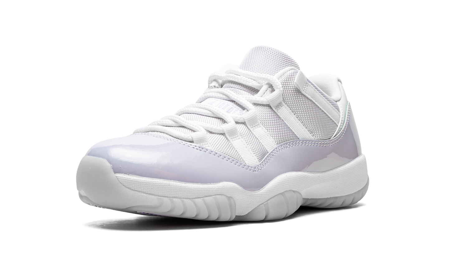 AIR JORDAN 11 LOW WMNS Pure Violet AH7860 101