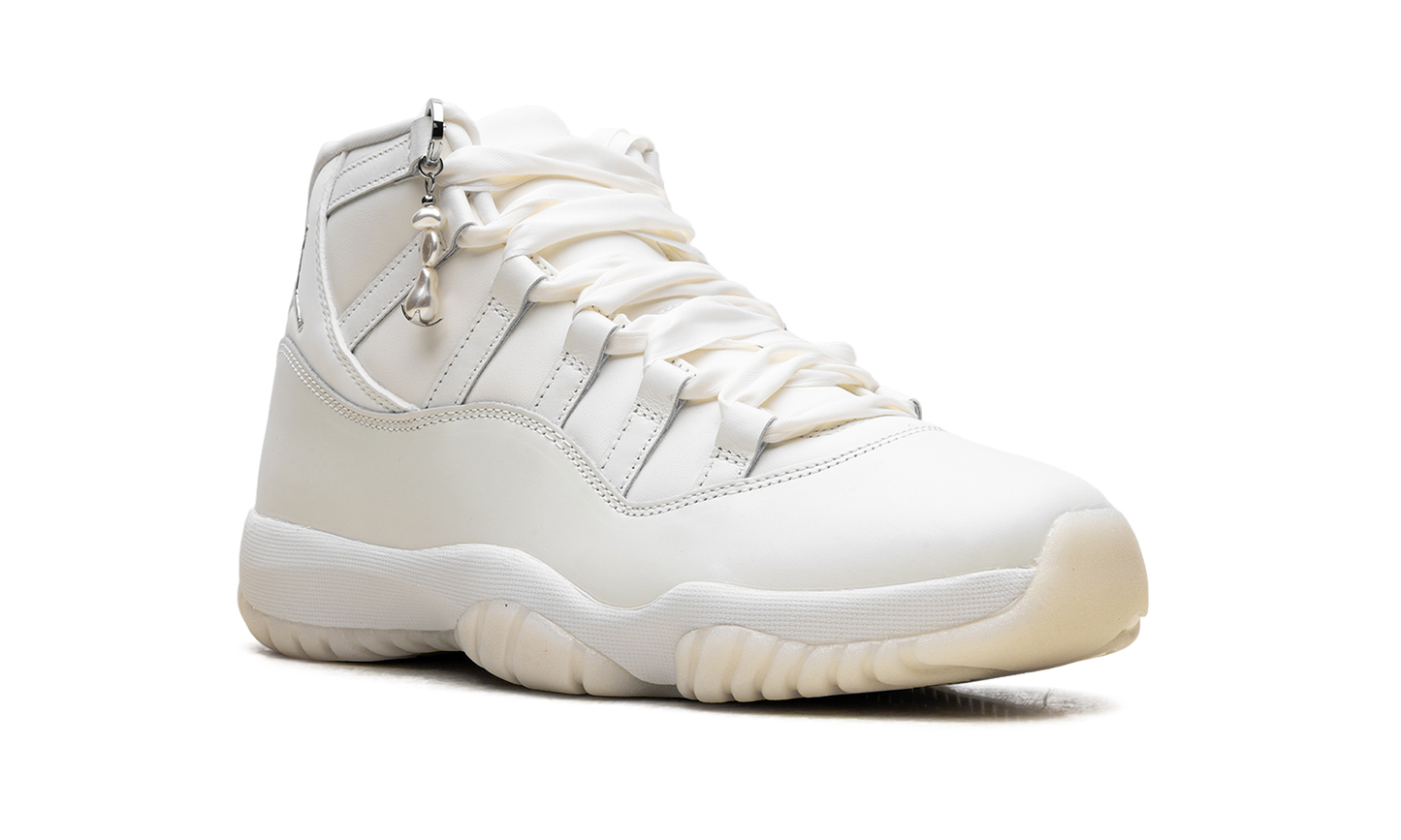 Air Jordan 11 WMNS Pearl AR0715 110