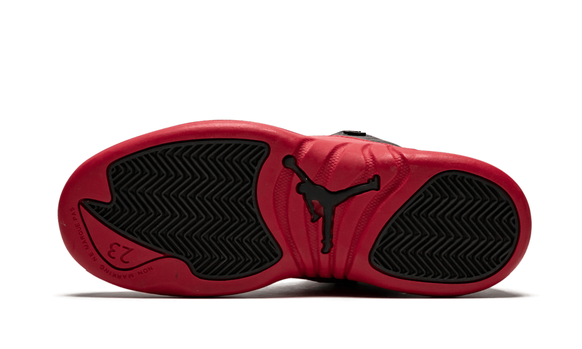 Jordan 12 Retro PS Flu Game 151186 002