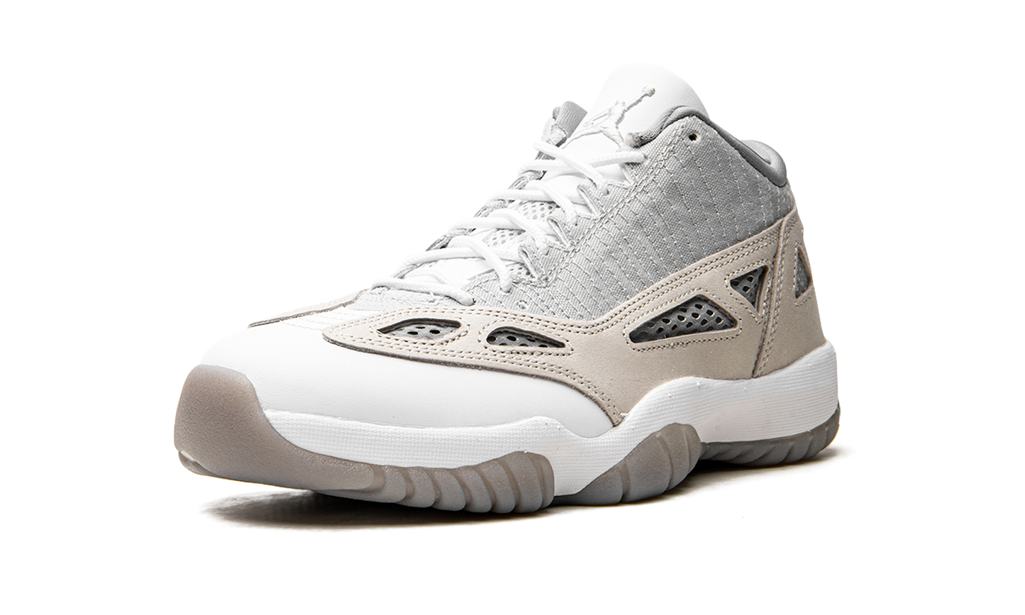 Air Jordan 11 Retro Low IE 'Light Orewood Brown' 919712 102
