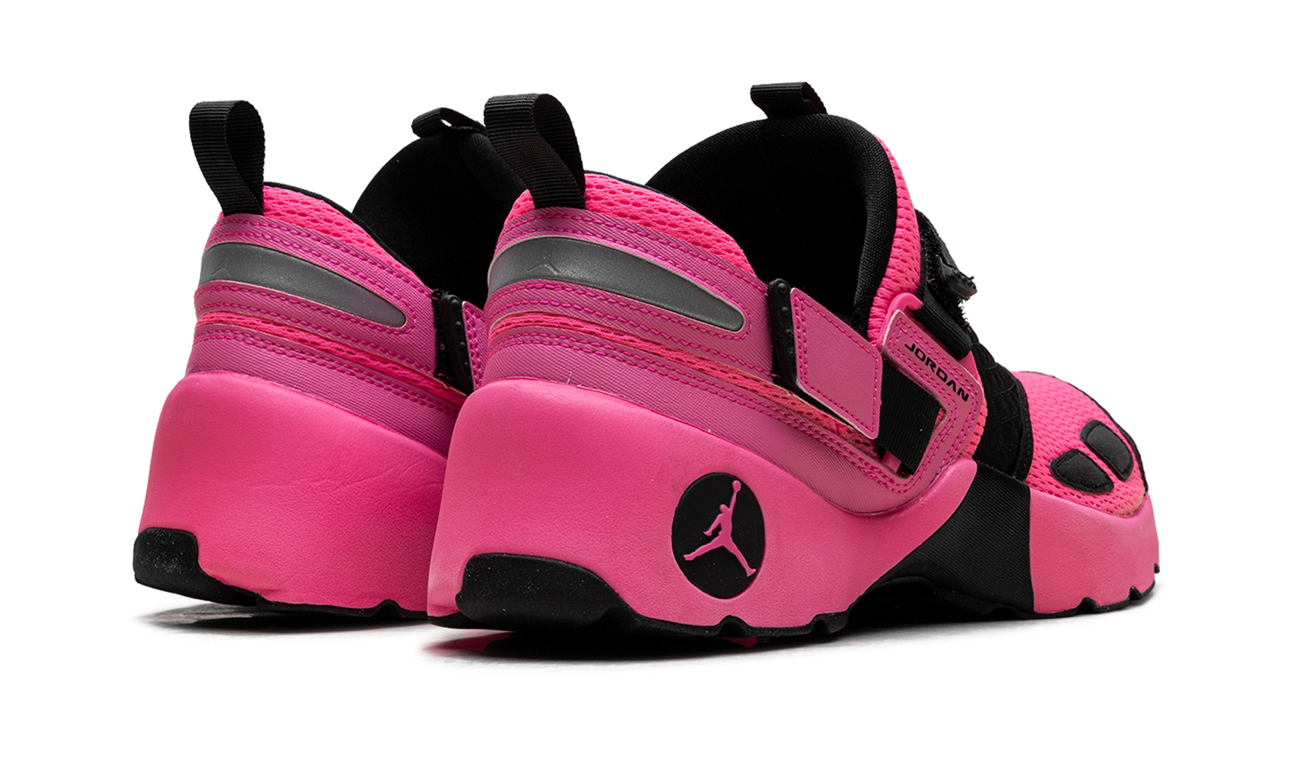 Air Jordan Trunner LX Wmns Pink Blast HQ2164 600