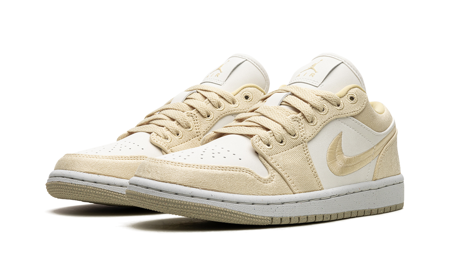 Air Jordan 1 Low WMNS Team Gold / Sail FN3722 701