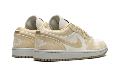 Air Jordan 1 Low WMNS Team Gold / Sail FN3722 701