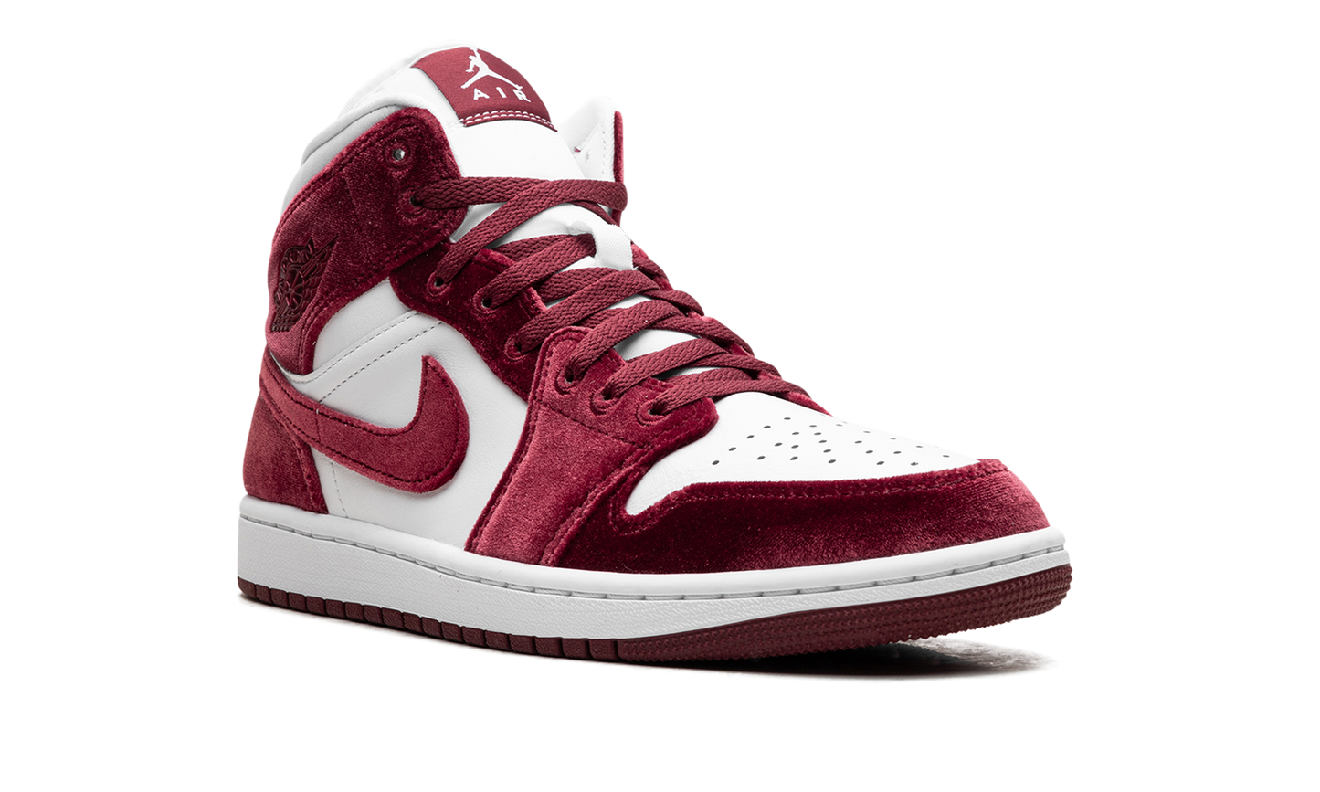 JORDAN 1 MID SE WMNS Red Velvet FZ3334 100