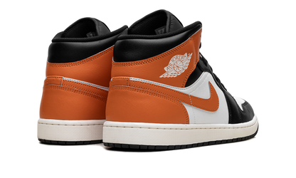 Air Jordan 1 Mid Black Toe Starfish DQ8426 801