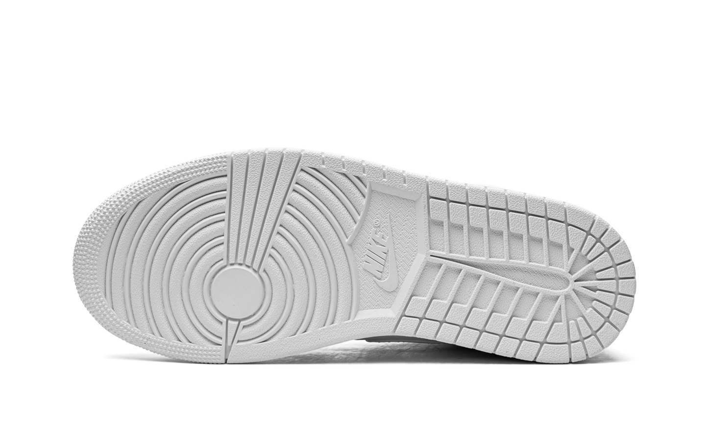 Air Jordan 1 Mid Triple White 554724 136