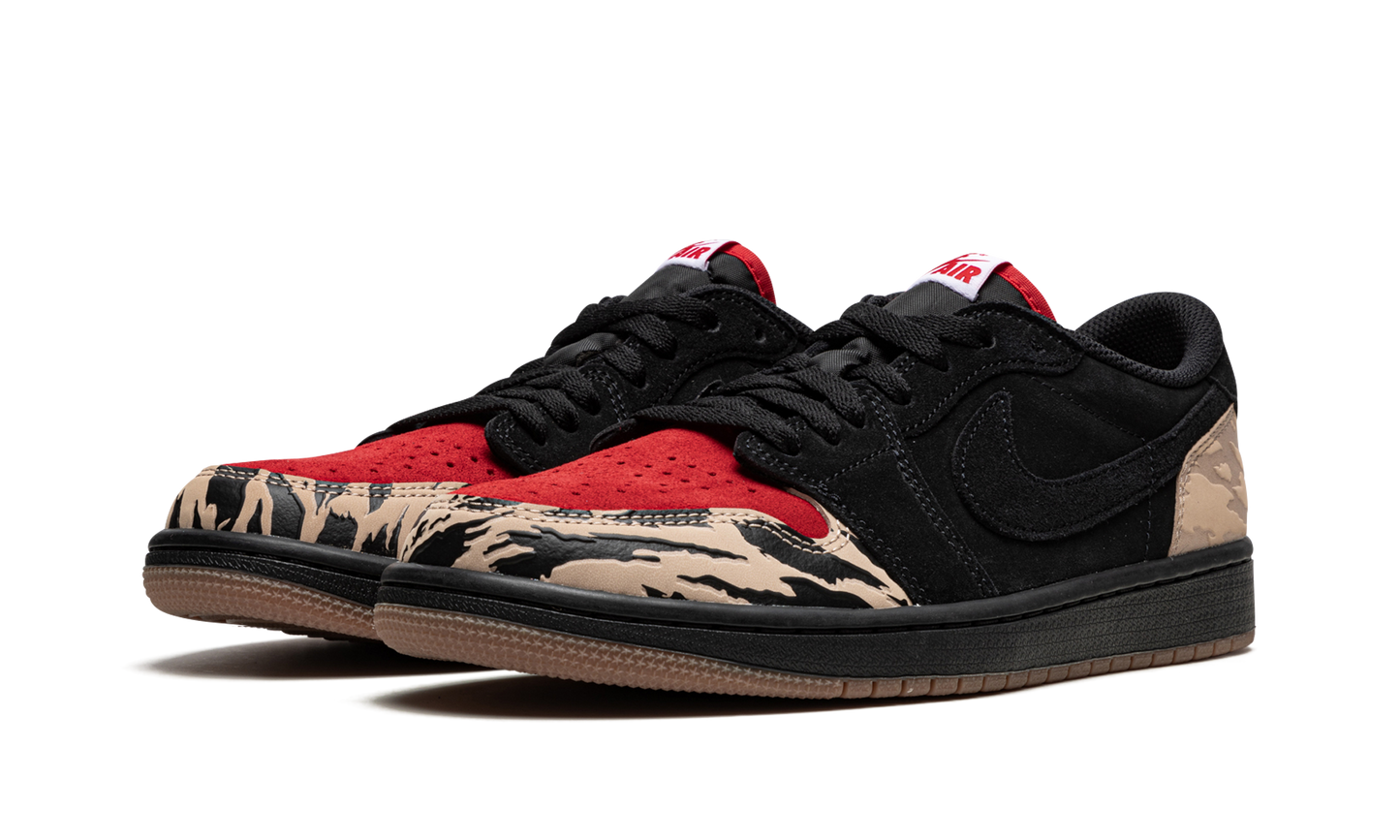 Air Jordan 1 Low SP SoleFly - Carnivore DN3400 001