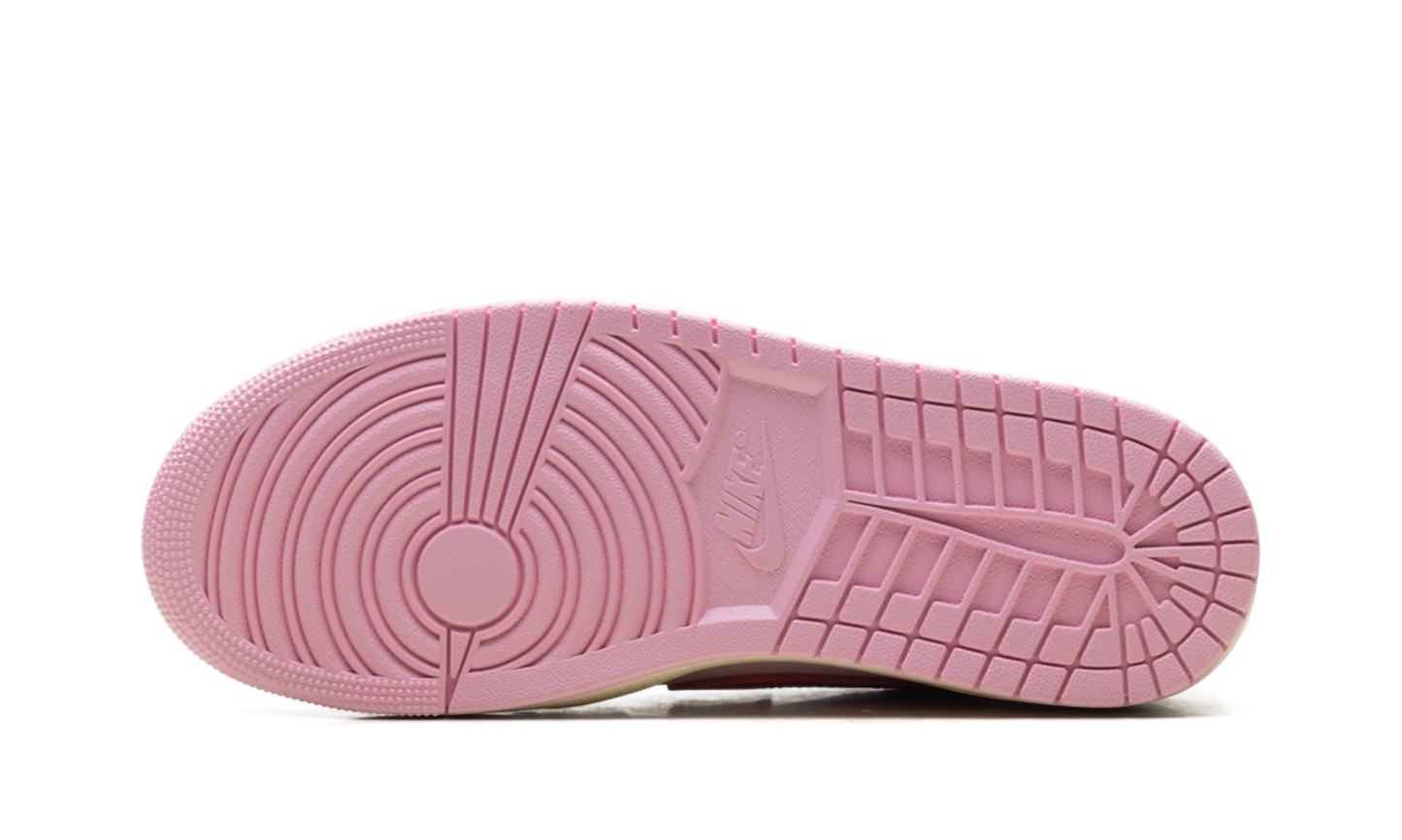 Air Jordan 1 Low OG Travis Scott - Tropical Pink IQ7604 101