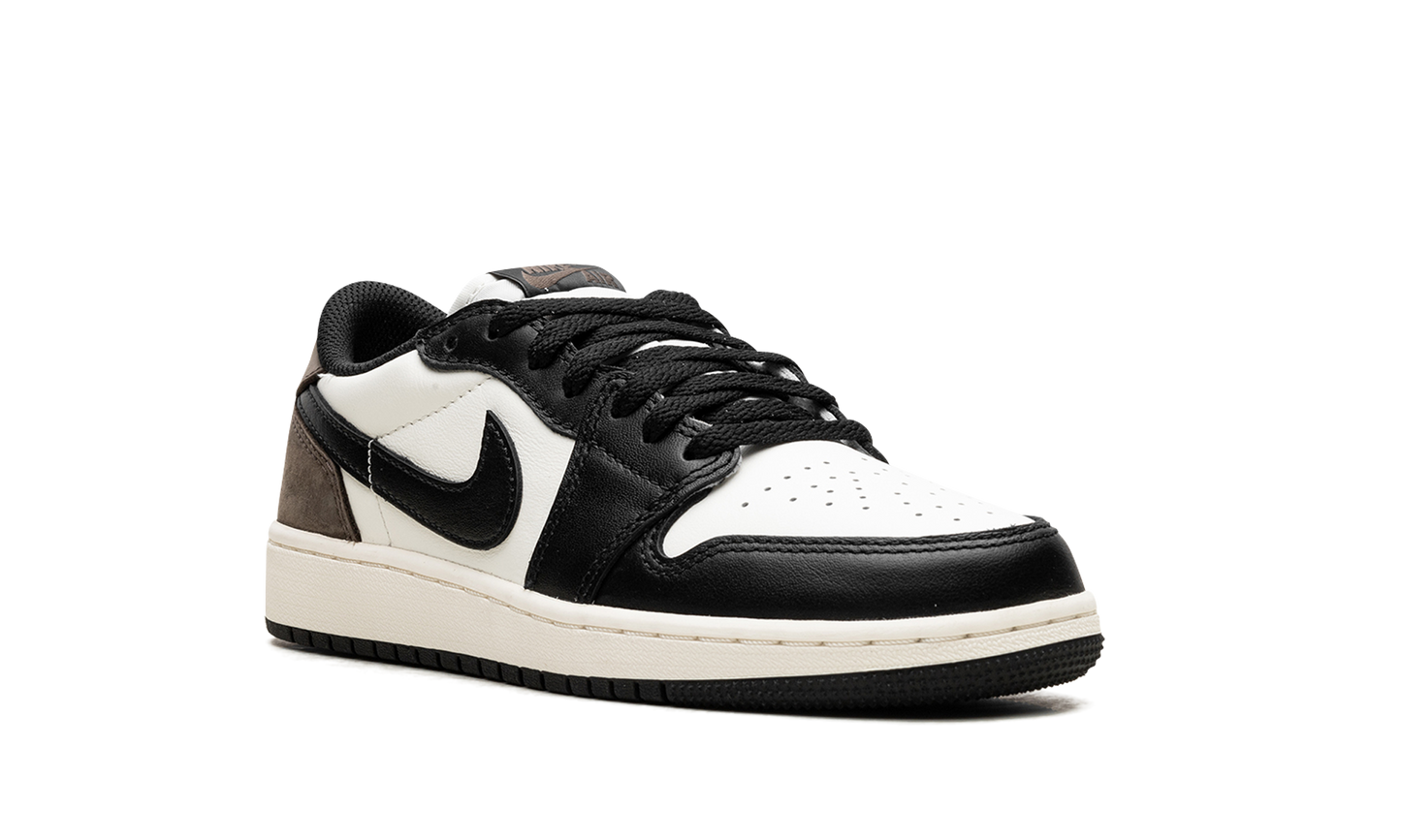 Air Jordan 1 Low OG GS Mocha CZ0858 102