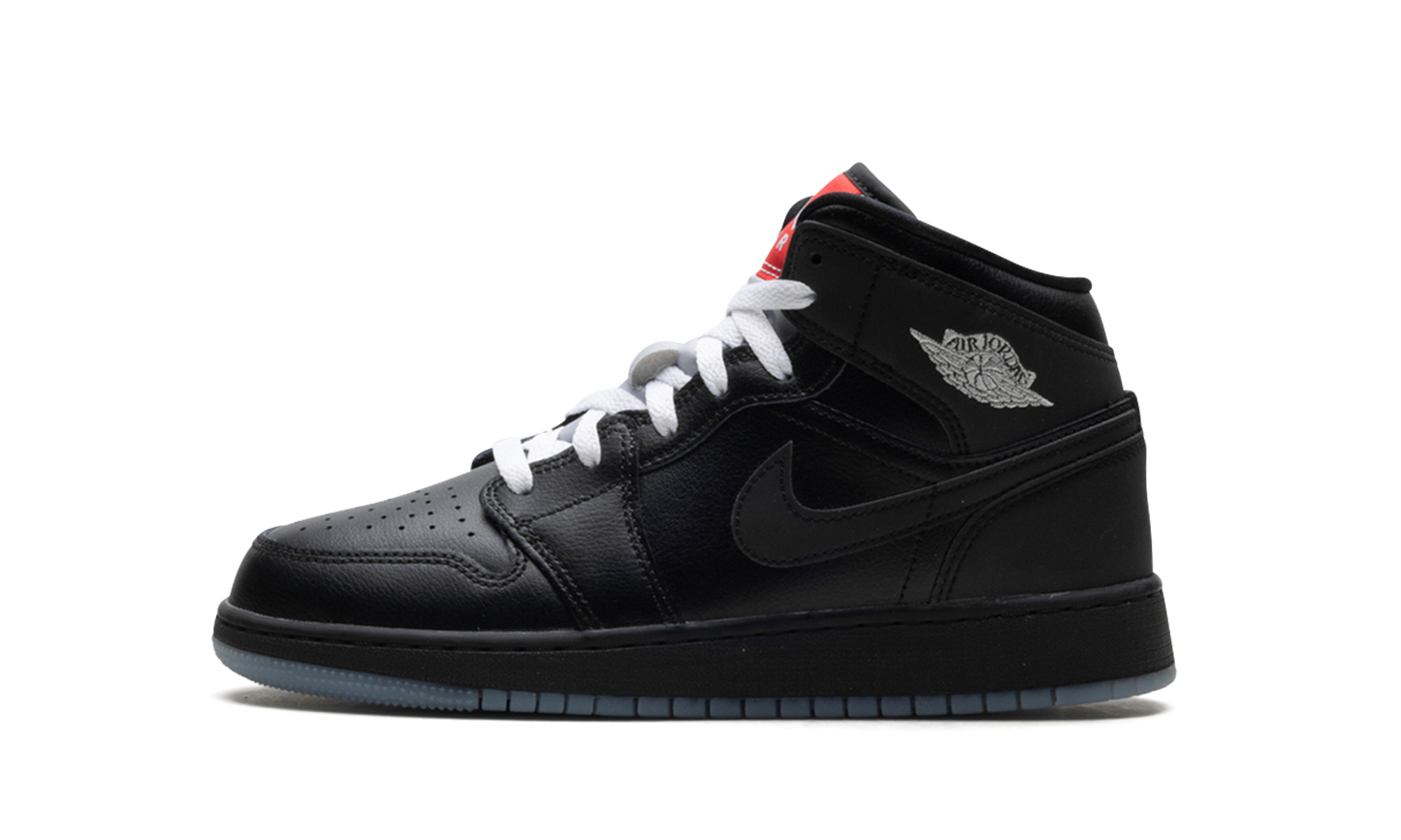 Jordan 1 Mid SE GS Black Metallic Reimagined HV5180 010