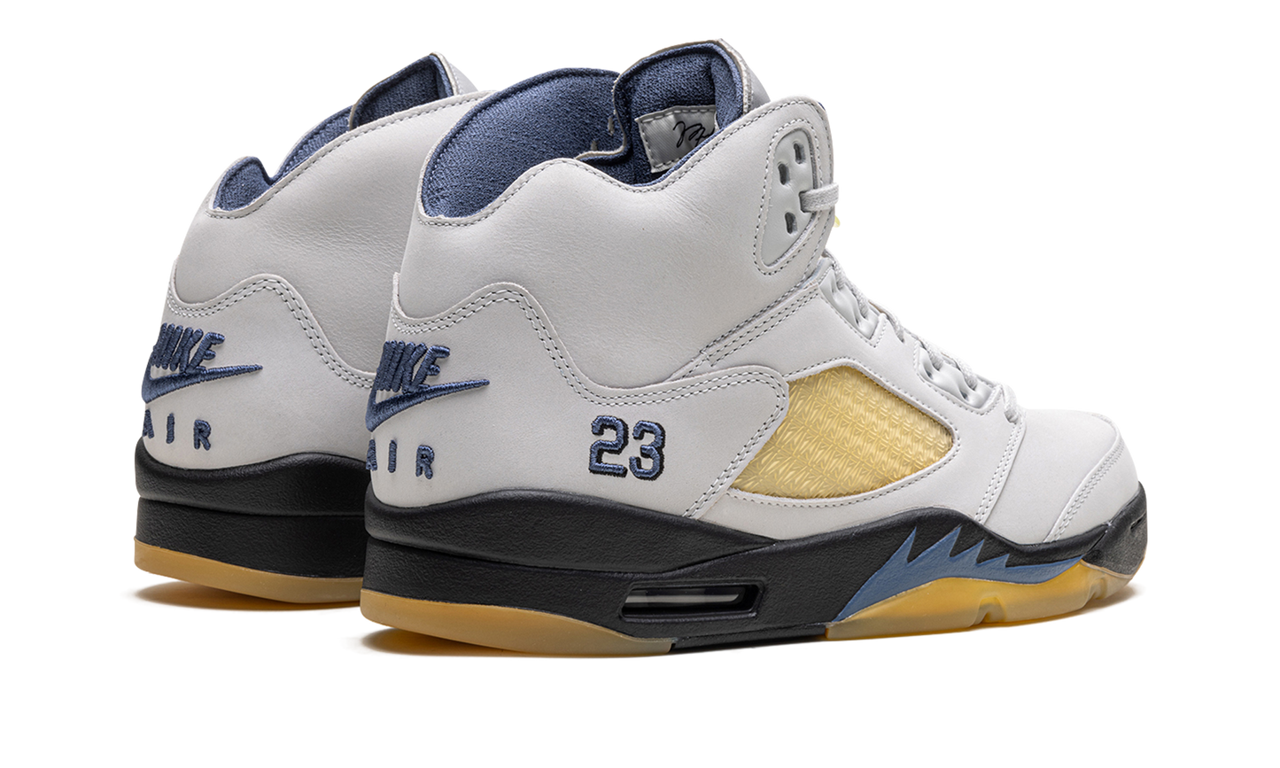 AIR JORDAN 5 WMNS A Ma Maniére - Diffused Blue FZ5758 004