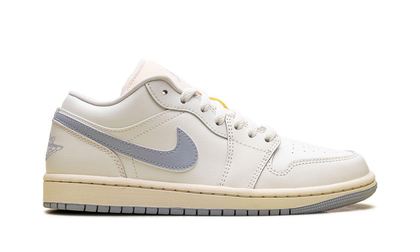Air Jordan 1 Low WMNS White/Purple DC0774 106