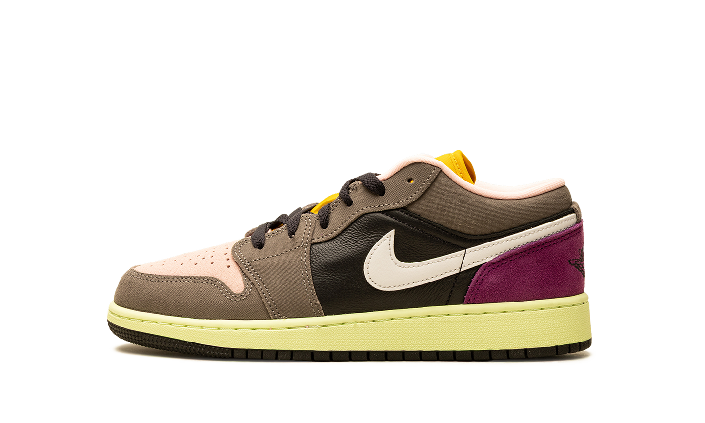 Air Jordan 1 Low GS Tokyo Bio Hack HQ2021 005