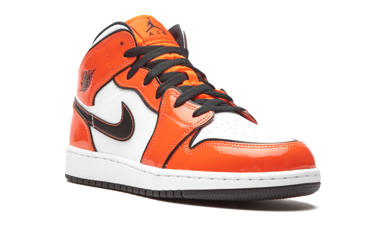 Air Jordan 1 Mid SE GS Turf Orange BQ6931 802